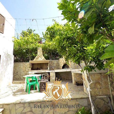 Paradise Palm Beach Apartment In Sarandë Eksteriør bilde